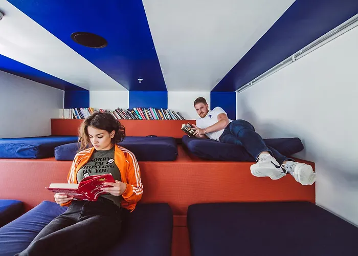 Boutique Hostel Forum